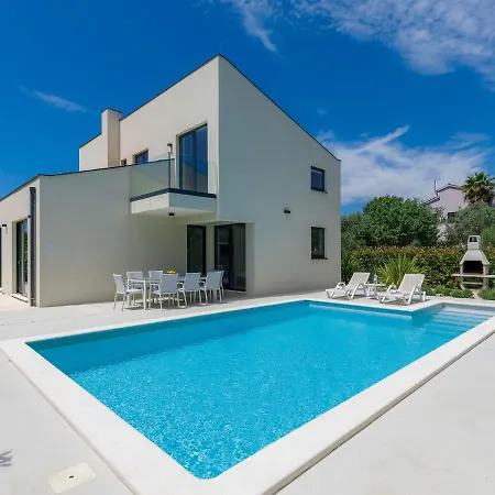 Anna By Interhome * Пула