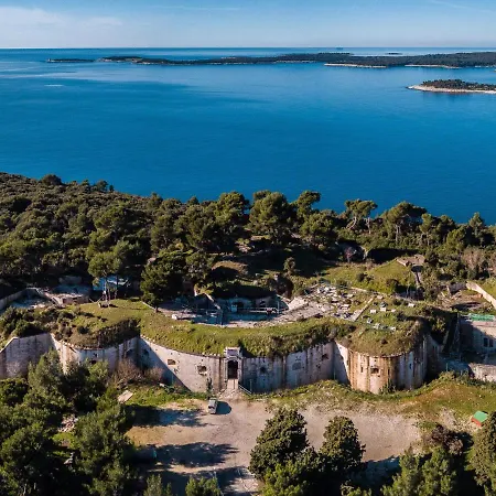 Anna By Interhome بولا