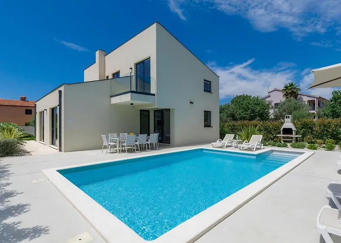 Anna By Interhome * Pula