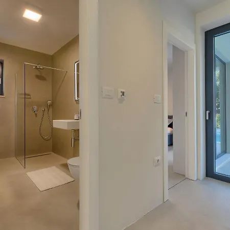 Villa Anna By Interhome Pula