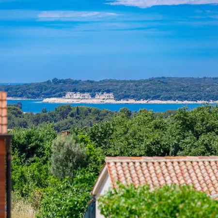 Vila Anna By Interhome Pula